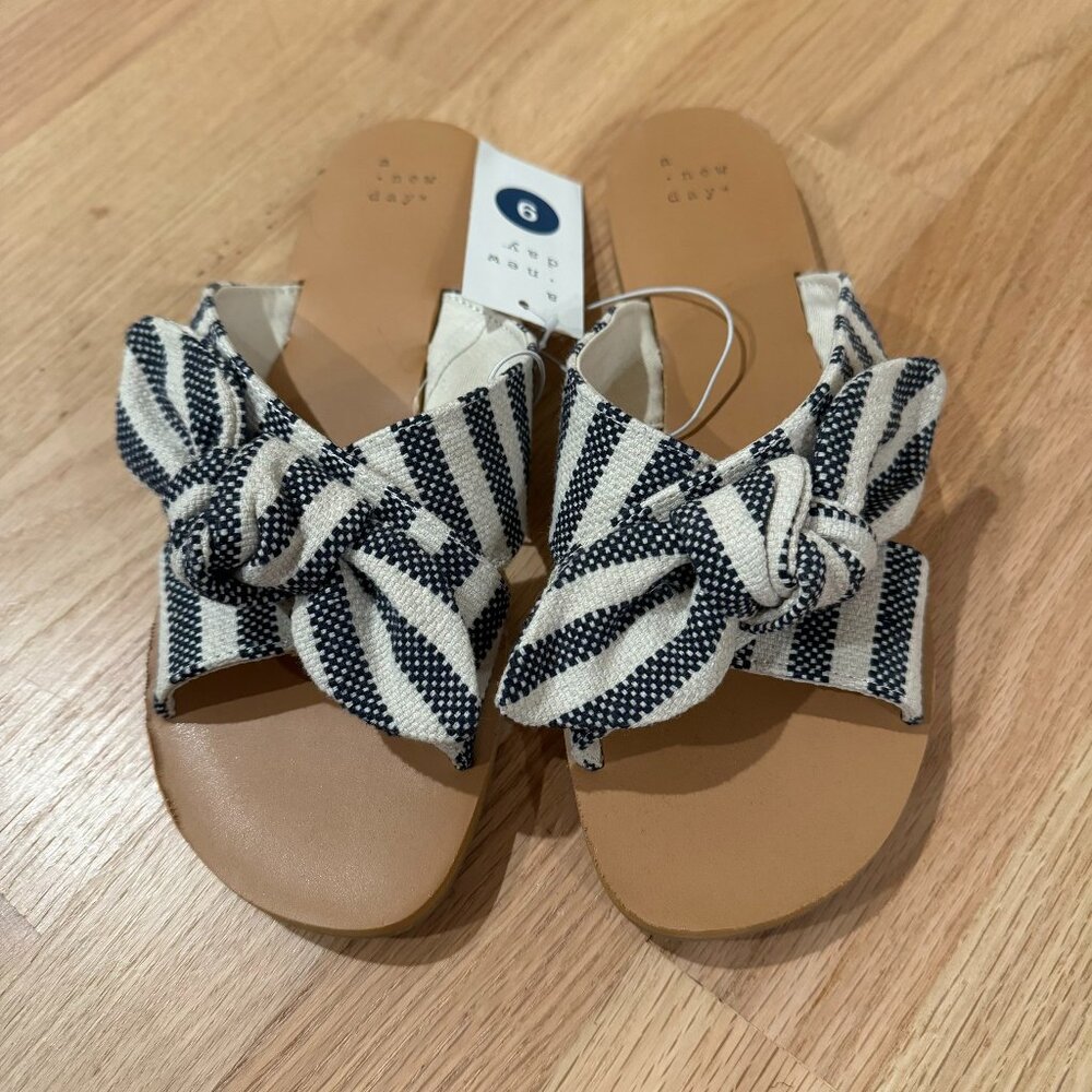 NWT A New Day Knotted Blue/White Stripe Sandal SZ 9